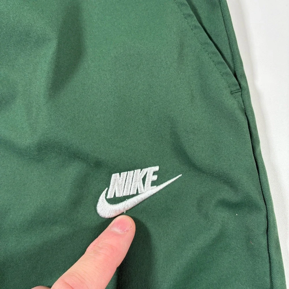 Nike Club Woven Tapered Pant Medium Green Sportswear Jogger Sweatpants